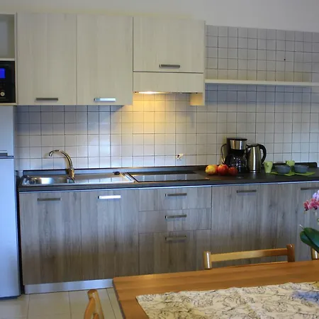 3Muzen Apartments Hotel apartamentowy Tremosine